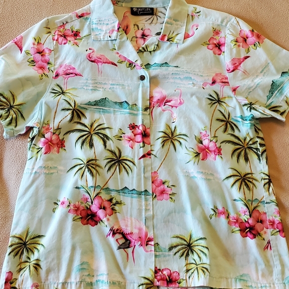 Fun Hawaiian style button up shirt  L - Picture 1 of 4